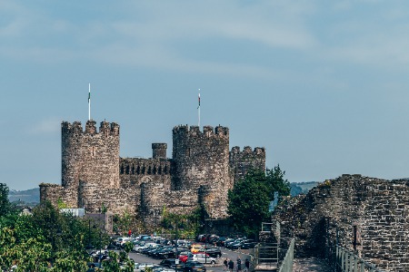 Egyedi kastélyok a Wales látnivalók széles sorában